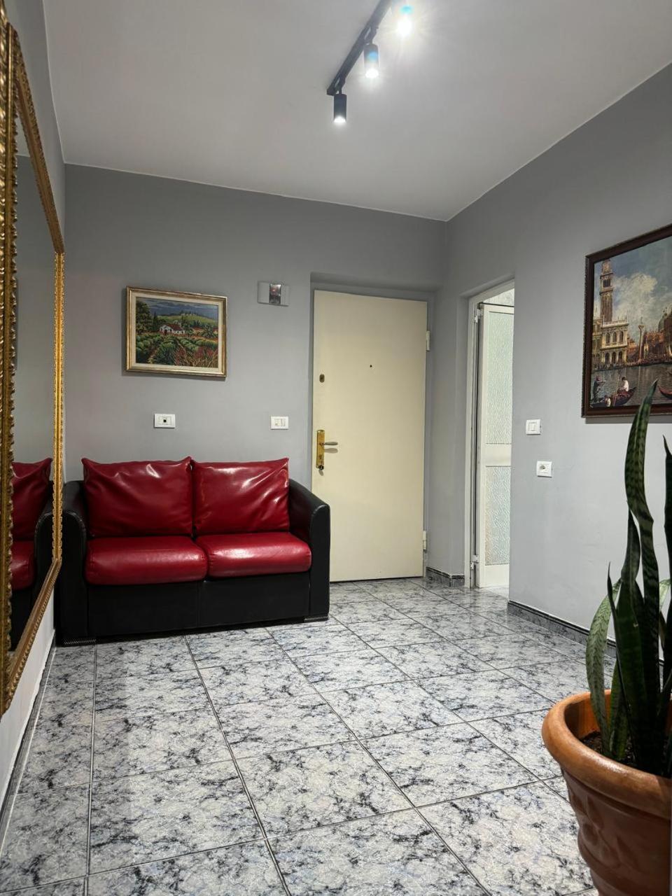 Your House In Tirana Exterior foto